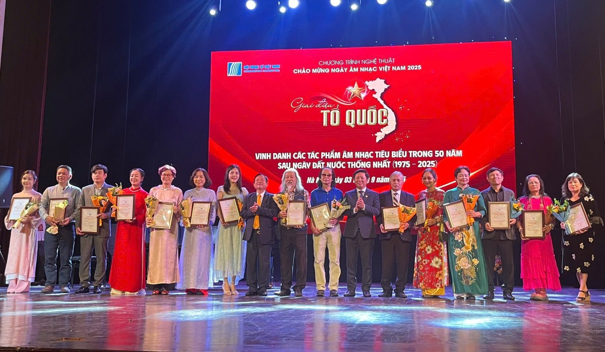 Vinh danh 55 tác phẩm âm nhạc tiêu biểu trong 50 năm sau ngày thống nhất