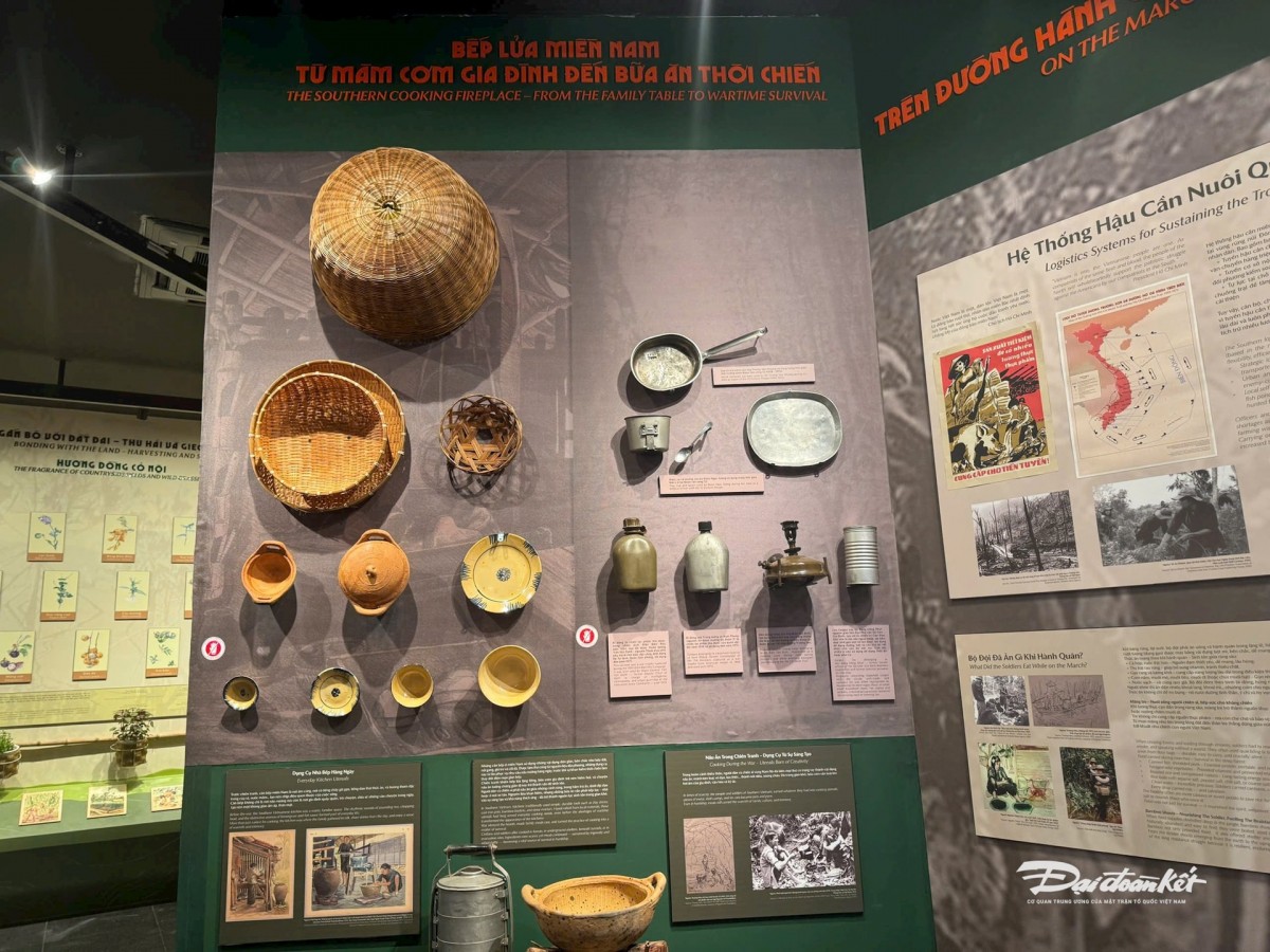 Một góc ký ức của cuộc kháng chiến trường kỳ dân tộc, giải phóng hoàn toàn miền Nam, thống nhất đất nước tại trưng bày chuyên đề. Ảnh: H.P