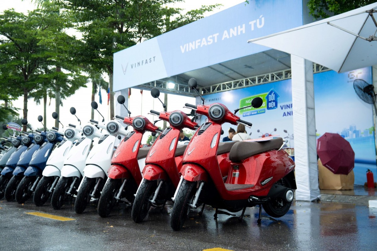 Năm học mới, Evo Lite Neo chiếm trọn cảm tình của học sinh và phụ huynh