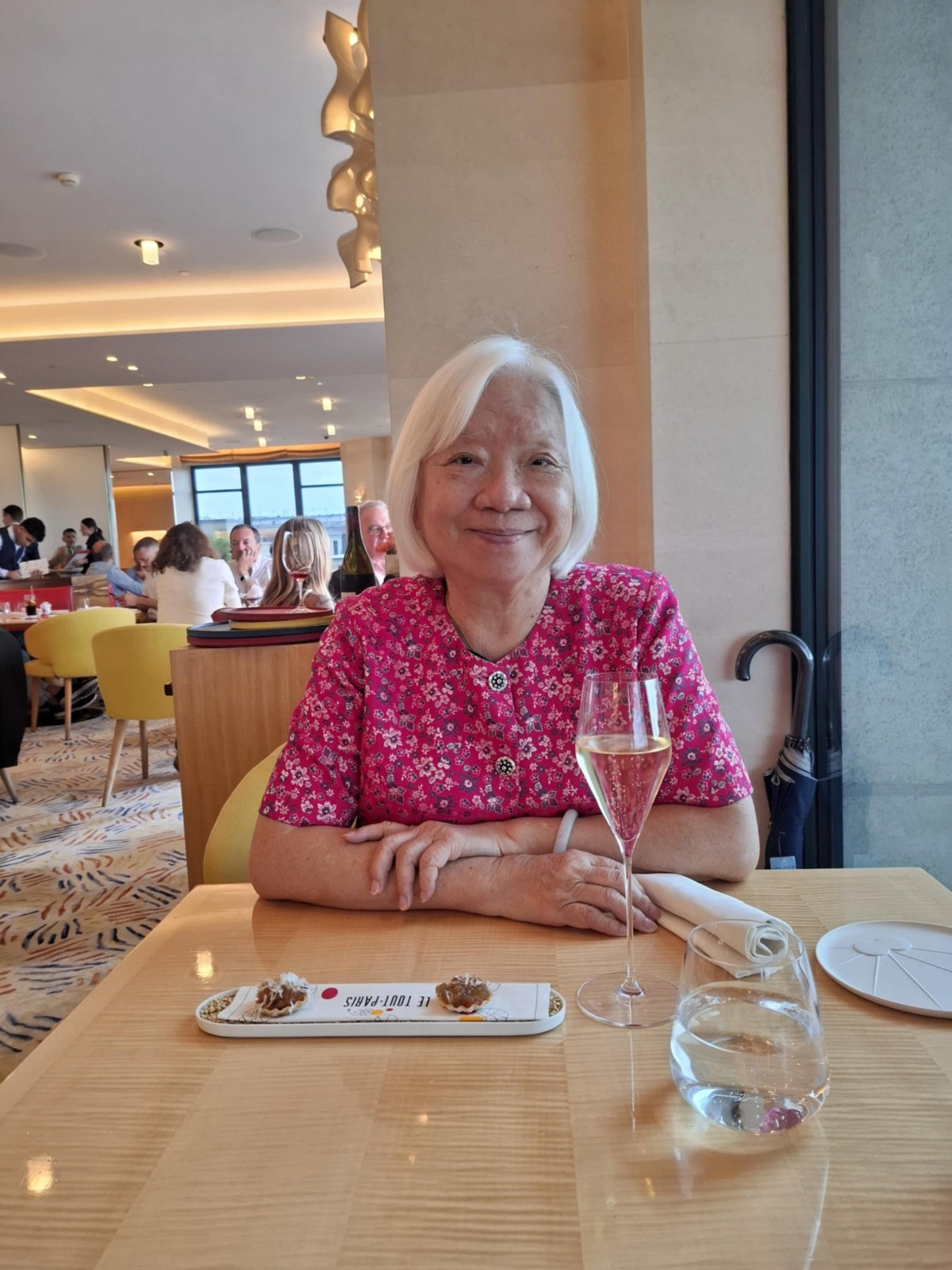 Kí ức Việt Nam trong thơ Doãn Linh