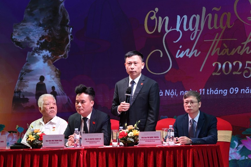 Sâu lắng chương trình nghệ thuật “Ơn nghĩa sinh thành 2025”