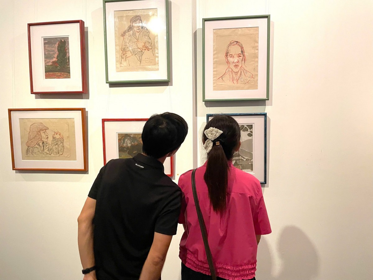 Triển lãm "Neo" - Khát vọng neo giữ hiện thực bằng hội họa