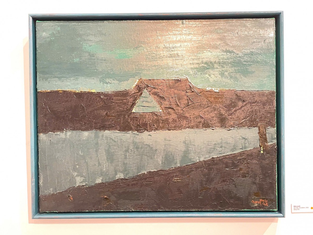 Triển lãm "Neo" - Khát vọng neo giữ hiện thực bằng hội họa