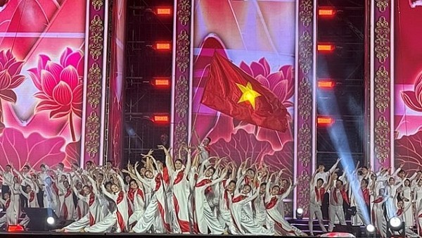 concert toi yeu to quoc toi khep lai trien lam 80 nam hanh trinh doc lap tu do hanh phuc