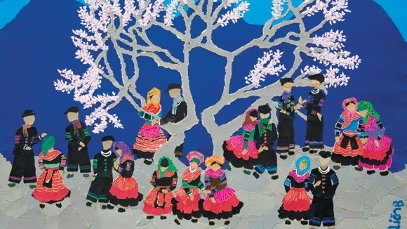 Váy thổ cẩm nở hoa. Tản văn của Hà Pháp Danh