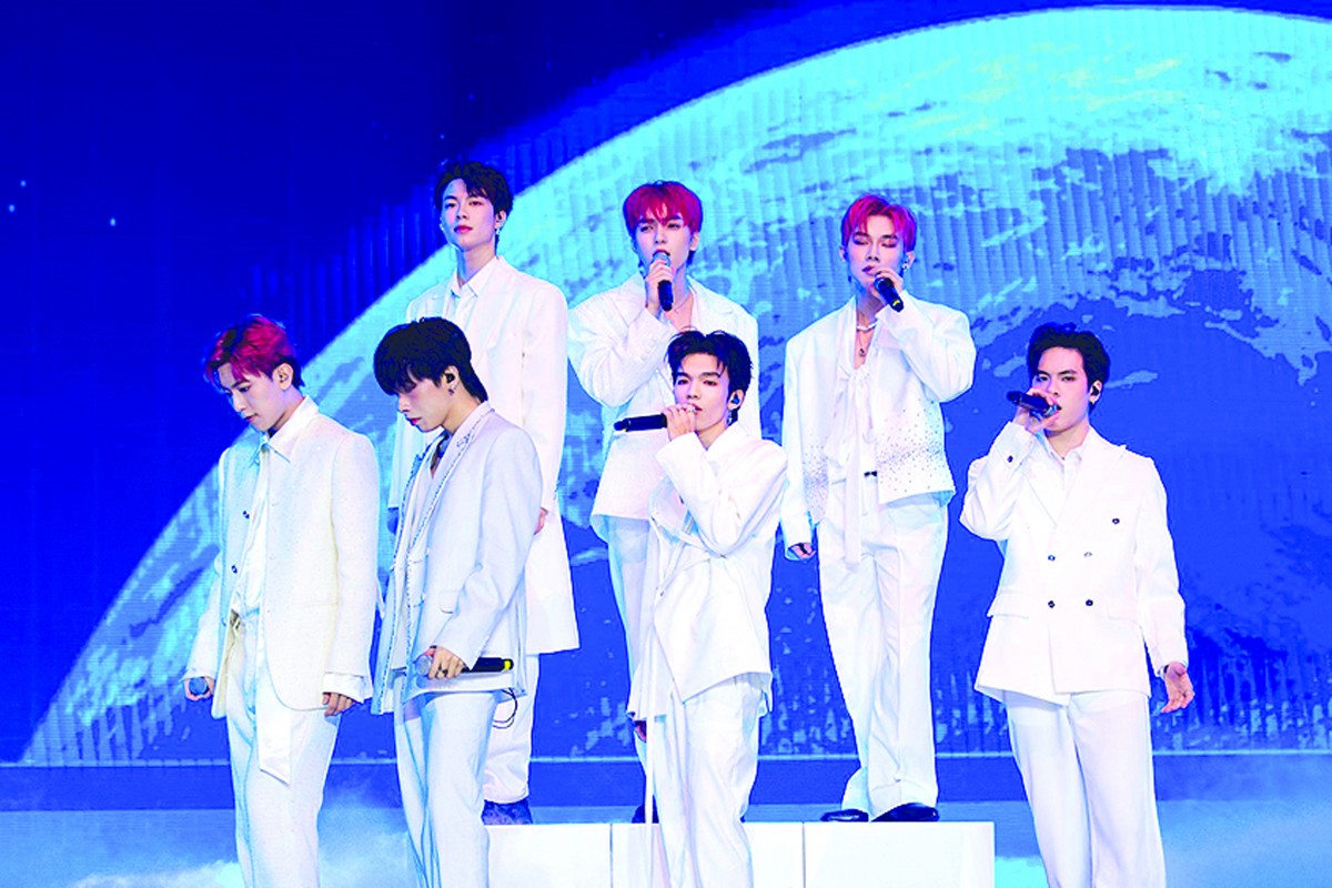 Bước đệm khẳng định vị thế trong ngành giải trí từ nhóm nhạc thần tượng