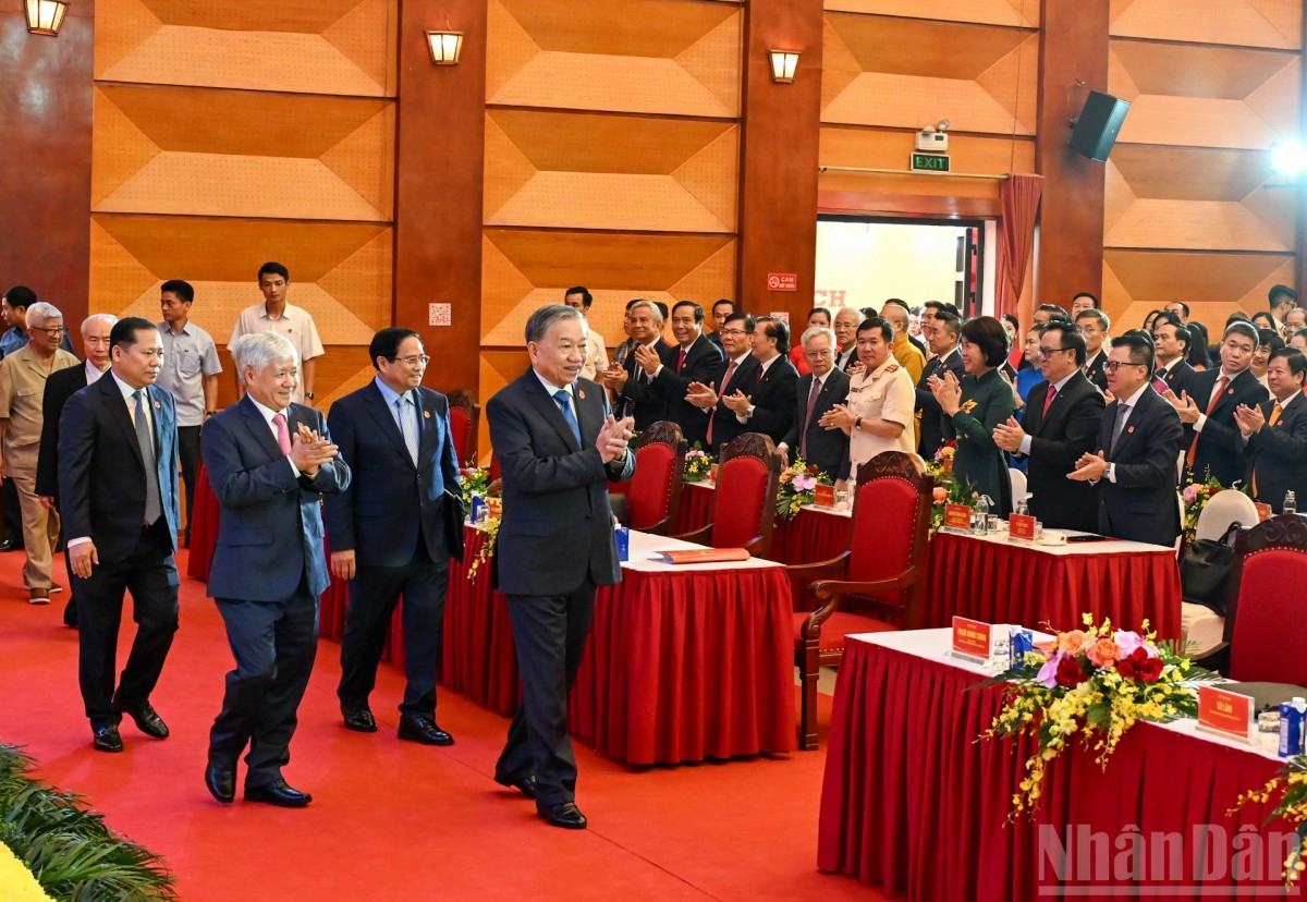 Khai mạc Đại hội Đảng bộ MTTQ, các đoàn thể Trung ương lần thứ I