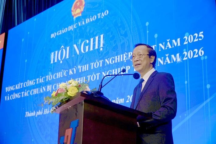 Bộ GD&ĐT: Kỳ thi tốt nghiệp THPT năm 2026 thực hiện trên Giấy và máy tính