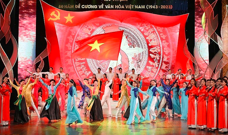 Phát huy vai trò của Văn nghệ sĩ trong bảo vệ nền tảng tư tưởng của Đảng