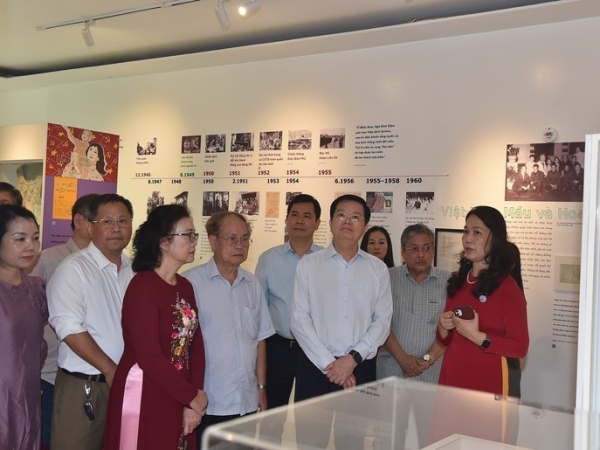 ky niem 105 nam ngay sinh nha tho to huu yeu to quoc qua tho to huu