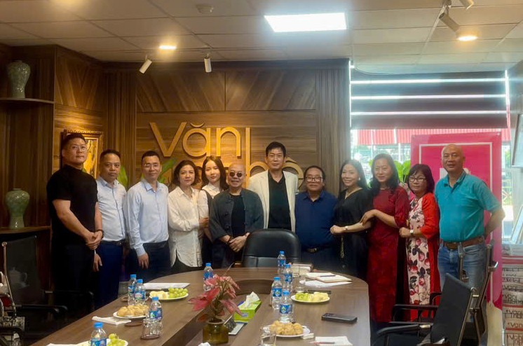 Đoàn Quỹ Kuva Arts Center Picasso Hàn Quốc thăm và làm việc tại Báo Văn nghệ