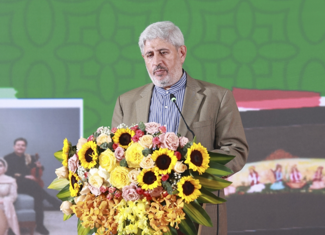 Ông Mir Ali Mohammadi, đại biện lâm thời Đại sứ quán Iran tại Việt Nam phát biểu khai mạc chương trình. Ảnh: BTC
