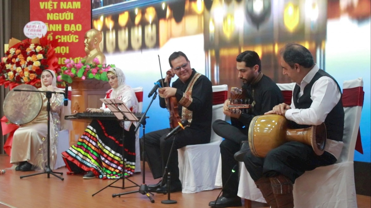 Một tiết mục đặc sắc, mang đậm văn hóa Ba Tư tại chương trình. Ảnh: BTC