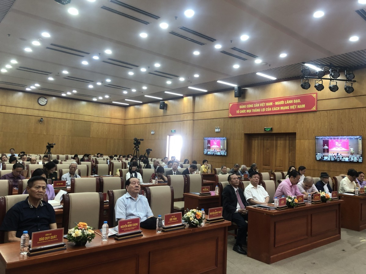 Các đại biểu và khách quý tham dự Lễ trao giải. Ảnh: P.V