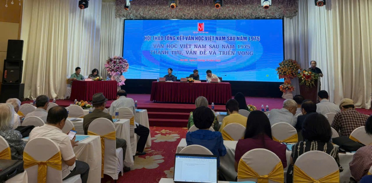 Quan hệ giữa Văn học và hiện thực trong tư duy lý luận phê bình thời kỳ đổi mới