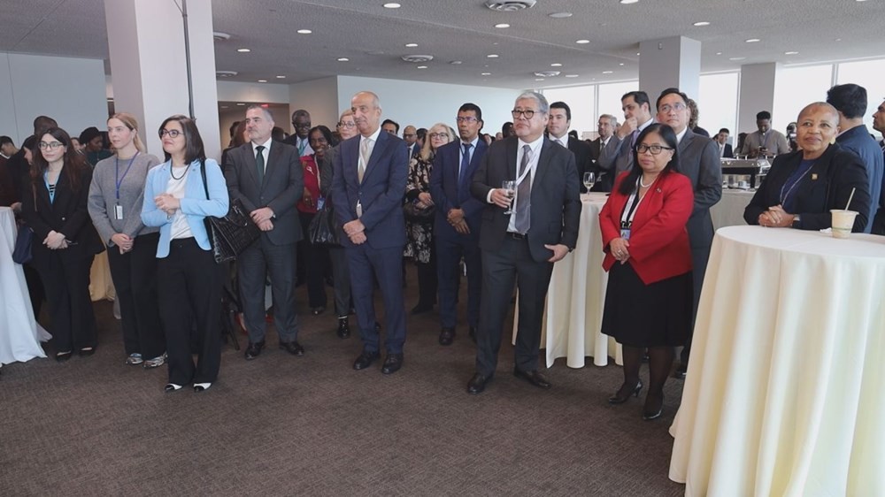 Các đại biểu tham dự khai mạc Triển lãm. Ảnh: BTC