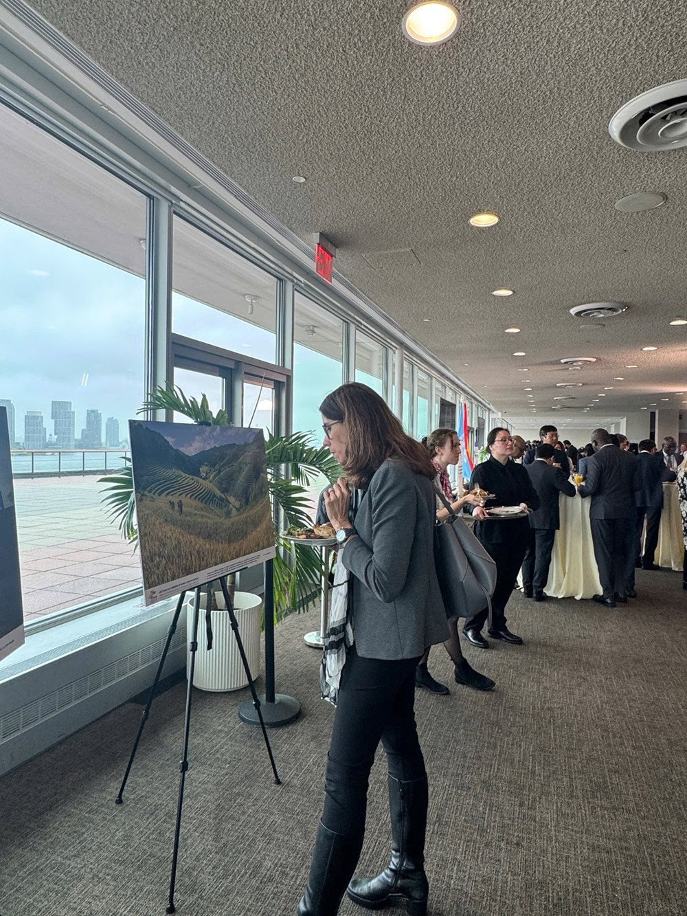 Lan toả hình ảnh Việt Nam đến bạn bè quốc tế