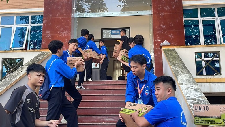 Trường Đại học Điện lực chung tay khắc phục hậu quả thiên tai