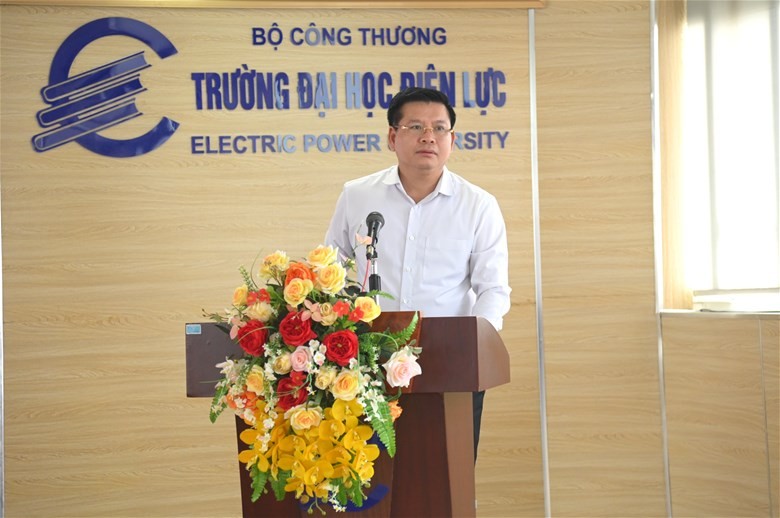 Trường Đại học Điện lực phát động quyên góp, ủng hộ đồng bào các địa phương bị ảnh hưởng bởi cơn bão số 10 và số 11