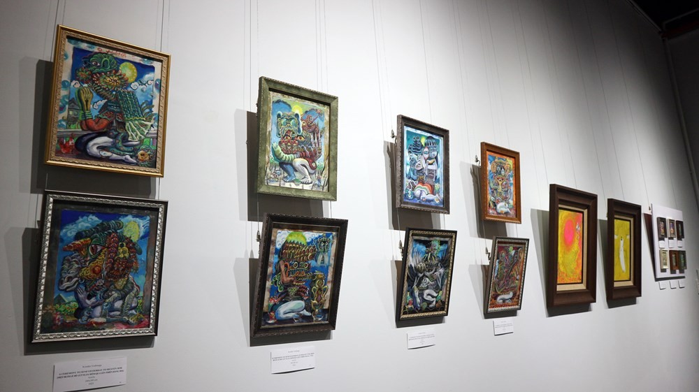 Không gian trưng bày các tác phẩm. Ảnh: BTC