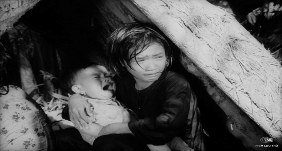 Trẻ em nhìn từ những khoảng trống gia đình thời chiến