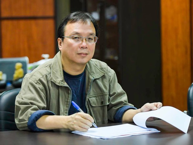 Chân dung một người thơ hiện đại