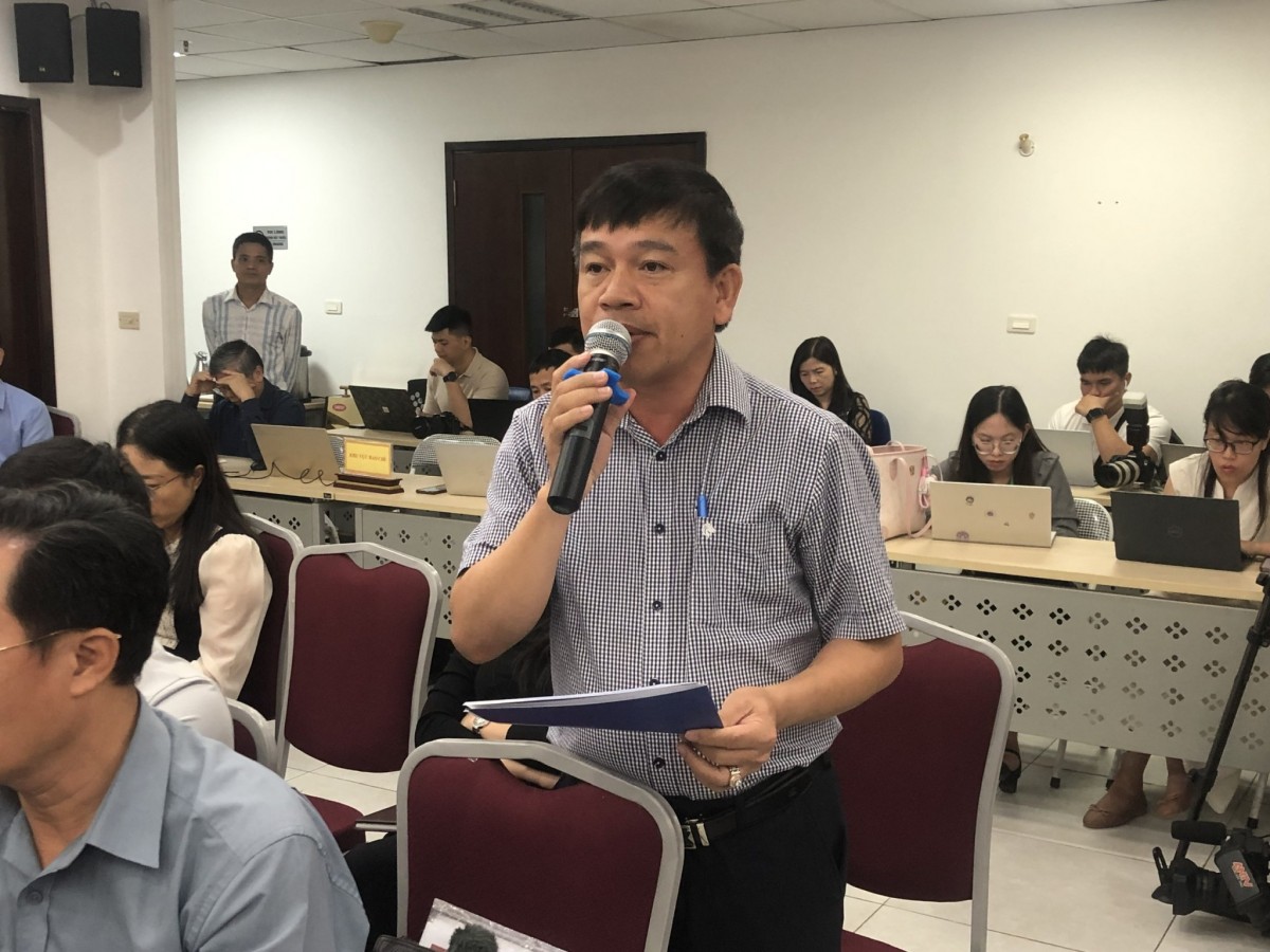 Các đại biểu đóng góp những ý kiến tâm huyết tại Hội nghị. Ảnh V.T Các đại biểu đóng góp những ý kiến tâm huyết tại Hội nghị. Ảnh V.T