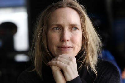 Điều vừa sáng tỏ. Truyện ngắn của Miriam Toews