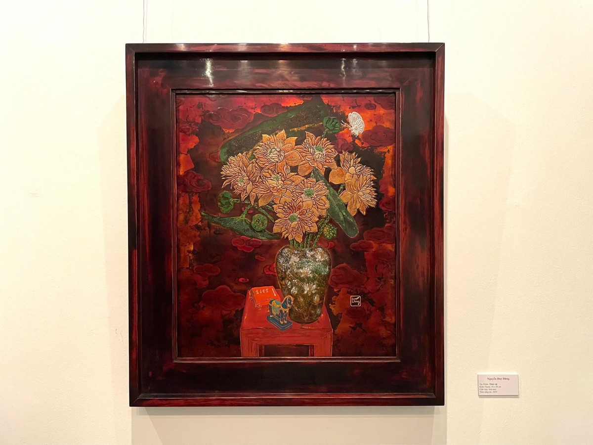 Triển lãm "Đôi mắt người Sơn Tây"