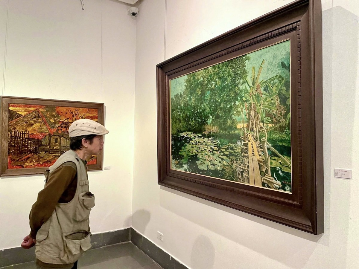 Triển lãm "Đôi mắt người Sơn Tây"