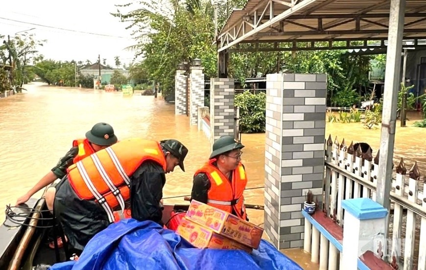 Thủ tướng Chính phủ: Khắc phục nhanh nhất hậu quả mưa lũ tại khu vực Trung Bộ