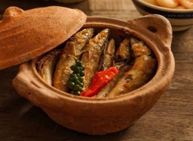 Heo may nhớ rô đồng mùa gặt. Tản văn Nguyễn Thu Hà SG