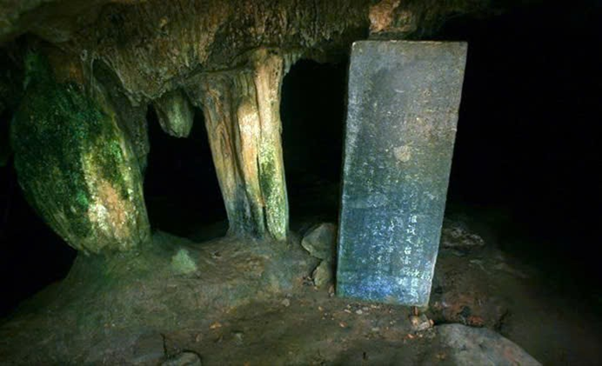 Những bài thơ khắc trong hang động: Nét đẹp văn hóa xứ Thanh