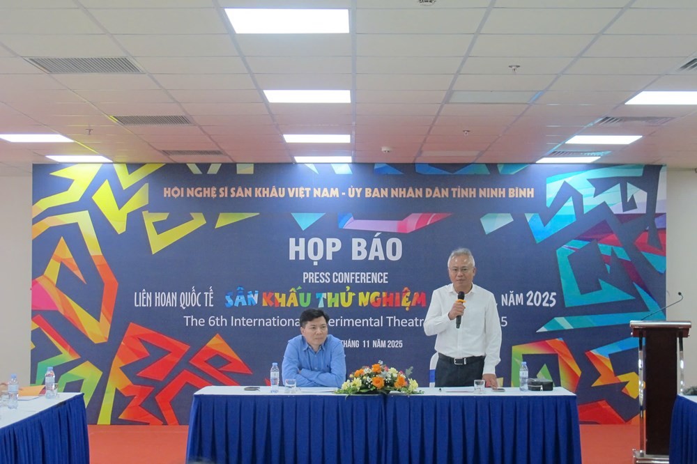 Tiến sĩ, Nhà viết kịch Nguyễn Đăng Chương, Phó Chủ tịch Thường trực Hội Nghệ sĩ sân khấu Việt Nam, phát biểu tại buổi họp báo. Ảnh: VH