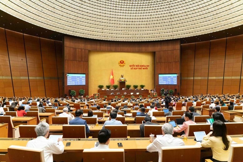 Quốc hội: Quyết nghị chỉ tiêu tăng trưởng năm 2026 ít nhất 10%