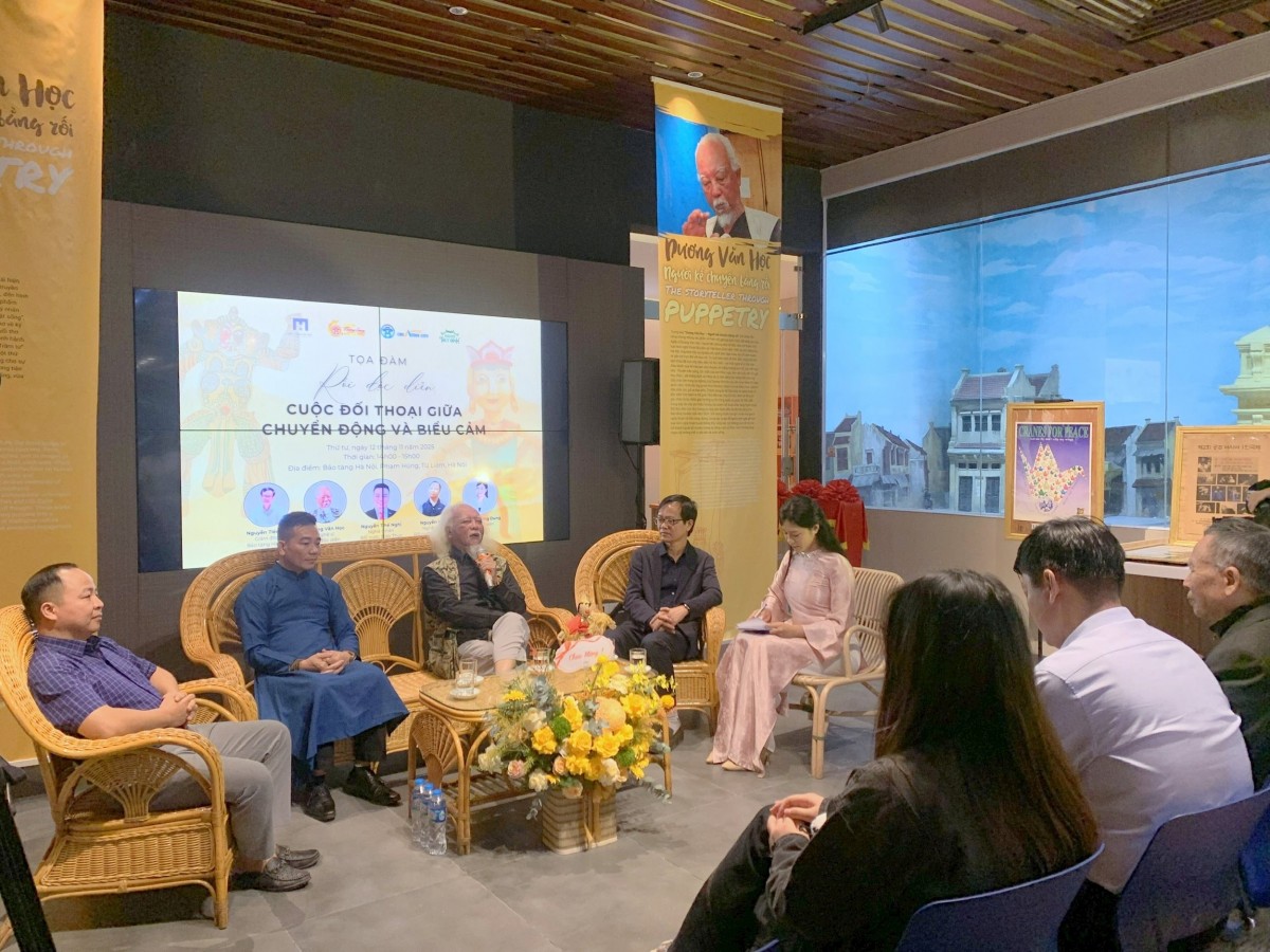 Trong khuôn khổ chương trình cũng diễn ra tọa đàm Rối độc diễn - Cuộc đối thoại giữa chuyển động và biểu cảm. Ảnh: BTC