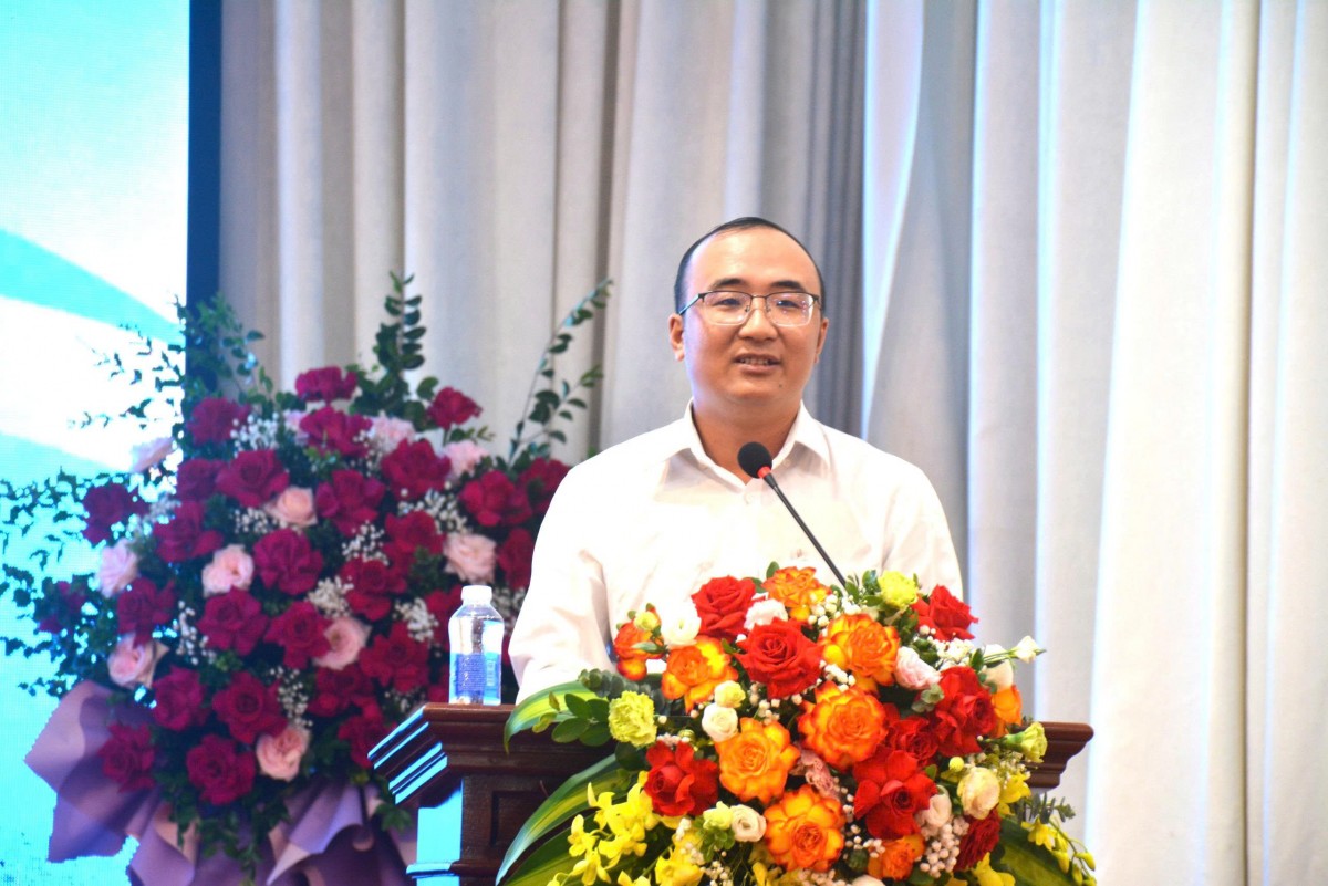 Tọa đàm “50 năm văn học Việt Nam từ sau 1975: Góc nhìn của những người viết trẻ”