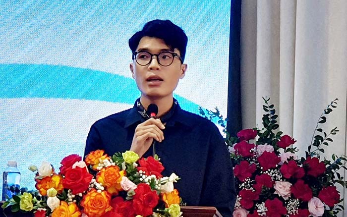 Chúng ta có thực sự tự do trong chính tác phẩm của mình?