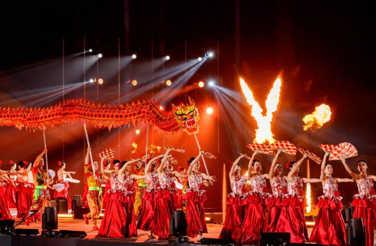 Một tiết mục biểu diễn tại lễ khai mạc Festival. Ảnh: BTC