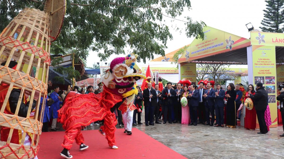 Không khí lễ hội cũng được hâm nóng bởi chuỗi hoạt động thể thao sôi động. Ảnh: BTC