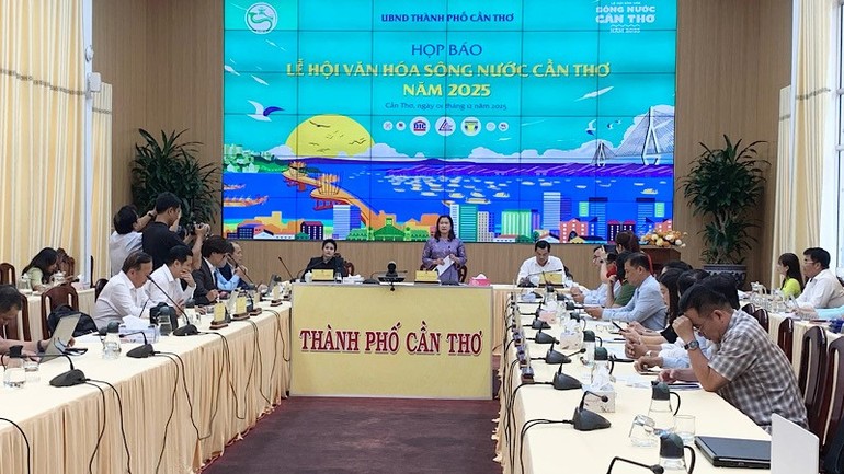 Toàn cảnh buổi họp báo. Ảnh: BTC