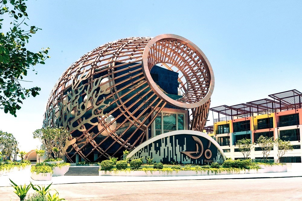 Nhà hát Đó đang dần khẳng định mình không chỉ là điểm đến của biển xanh mà còn của vẻ đẹp nghệ thuật truyền thống và sức sáng tạo không giới hạn. Ảnh nguồn: Internet