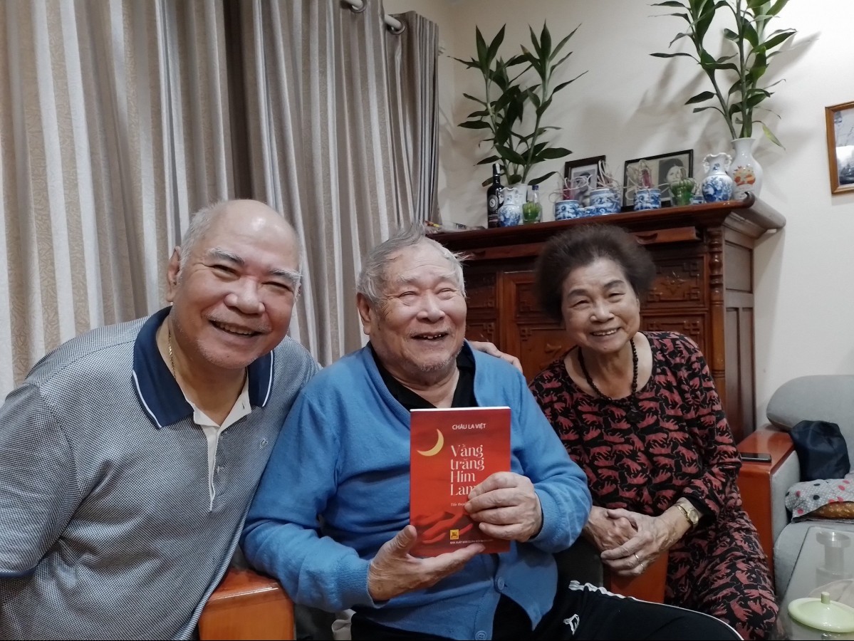 Vì sao Tân Nhân hát thành công "Xa khơi"?