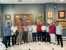 Trong tiếng trống trường có tiếng những nhịp tim