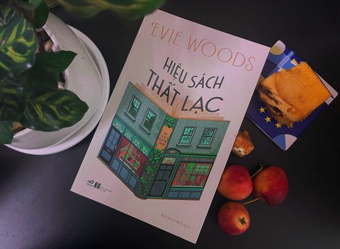 "Hiệu sách thất lạc": "Midnight in Paris" của văn chương