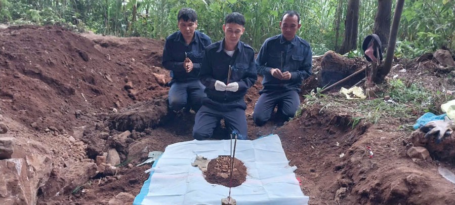 Đồng đội đón các anh về... Bút ký của Nguyễn Thị Trà My