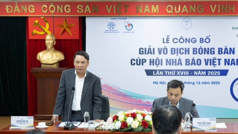 Nhà báo Nguyễn Đức Lợi, Phó Chủ tịch Thường trực Hội Nhà báo Việt Nam, Trưởng BTC giải phát biểu tại buổi họp báo. Ảnh: N.D