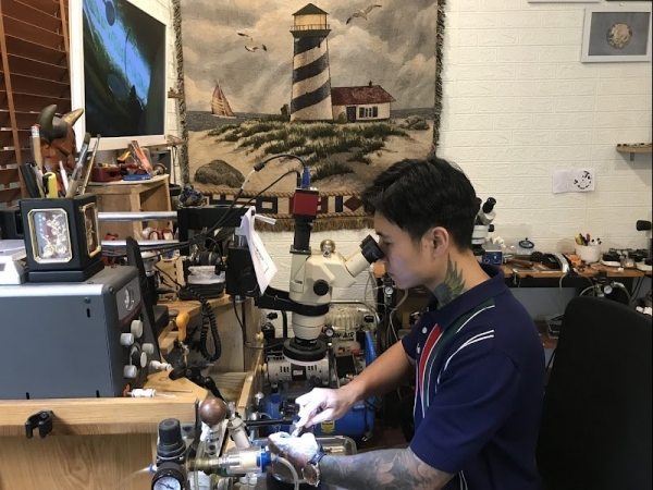 Trần Ngọc Chiến: Người "chạm" nét Việt trên đồng hồ số