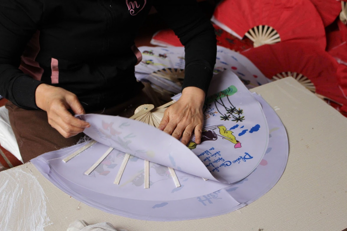 "Làn gió mới" cho nghề quạt Chàng Sơn