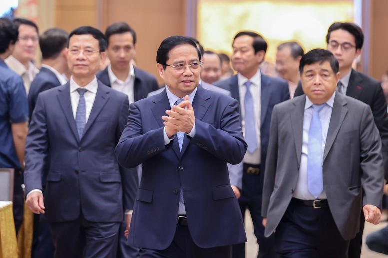 Phát triển kinh tế số, xã hội số để “tiến cùng, bắt kịp và vượt lên”